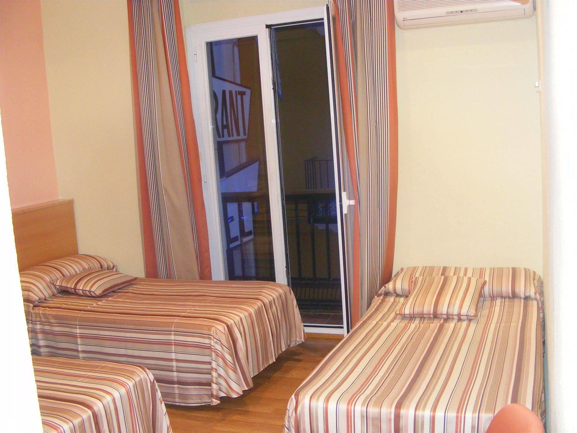 ולנסיה Hotel Alkazar מראה חיצוני תמונה